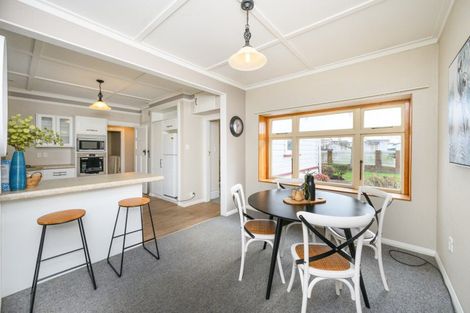 Photo of property in 70 Chelwood Street, Takaro, Palmerston North, 4412