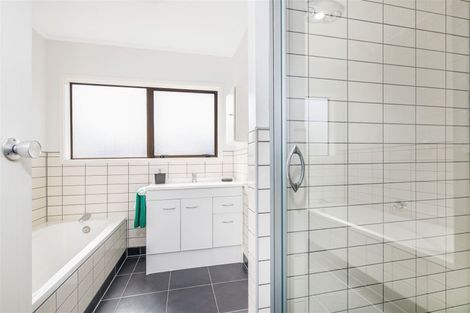 Photo of property in 11 Kellett Road, Ranui, Auckland, 0612
