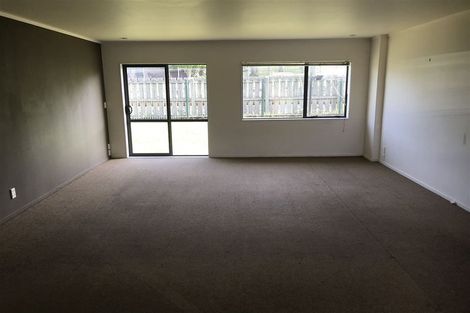 Photo of property in 20 Carlas Way, Ranui, Auckland, 0612