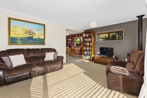 Photo of property in 13 James Cook Drive, Whitby, Porirua, 5024