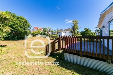 Photo of property in 18 Newington Road, Henderson, Auckland, 0612