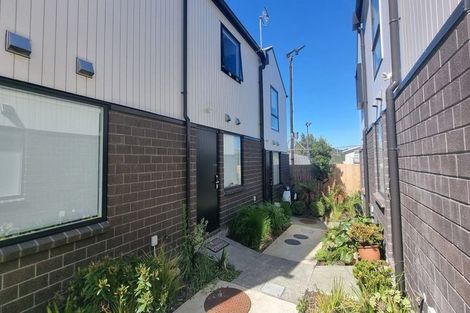 Photo of property in 13/3234 Great North Road, New Lynn, Auckland, 0600