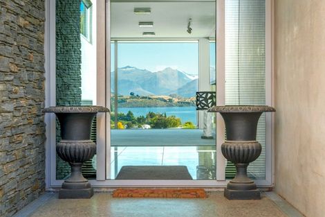 Photo of property in 3 Botting Place, Wanaka, 9305