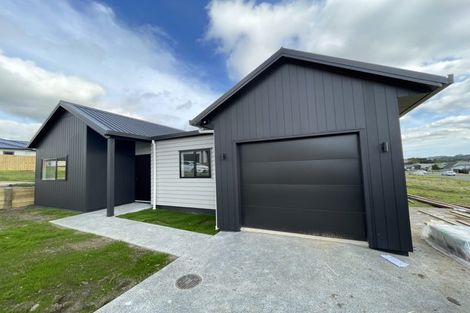 Photo of property in 25 Paihere Street, Huapai, 0810