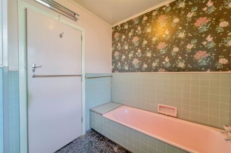 Photo of property in 253 Cambridge Road, Hillcrest, Hamilton, 3216