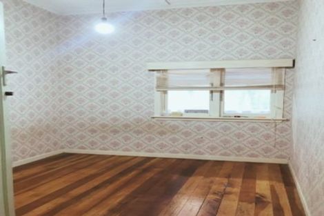 Photo of property in 16 Rimu Street, New Lynn, Auckland, 0600