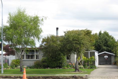 Photo of property in 23 Johns Road, Rangiora, 7400