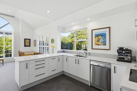 Photo of property in 1 Maple Lane, Waikanae, 5036