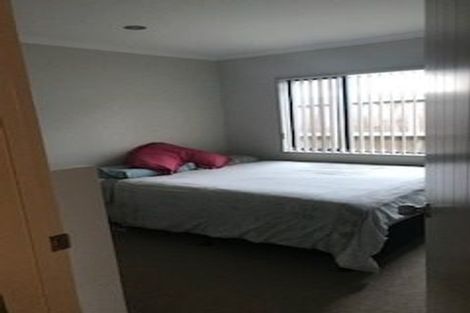 Photo of property in 116a Royal Road, Massey, Auckland, 0614