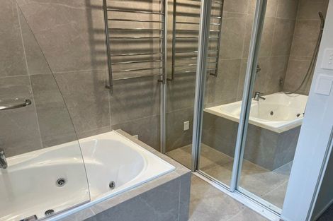 Photo of property in 1/2 Flavia Close, Torbay, Auckland, 0630