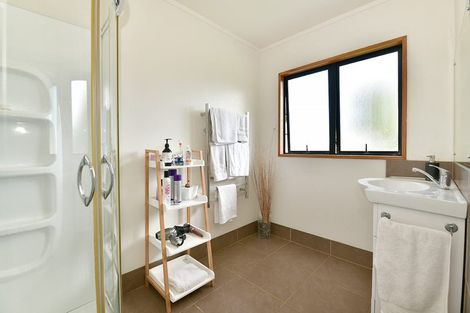 Photo of property in 436 Kanohi Road, Kaukapakapa, 0873