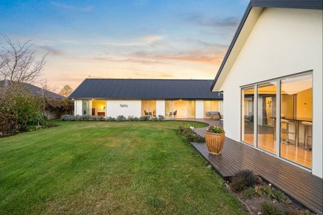 Photo of property in 19 Rossington Drive, West Melton, 7618