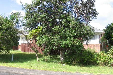 Photo of property in 24 Crocombe Crescent, Beach Haven, Auckland, 0626