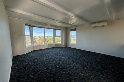 Photo of property in 38 Duchess Place, Maupuia, Wellington, 6022