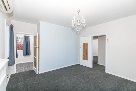 Photo of property in 1 Mahoe Street, Melville, Hamilton, 3206