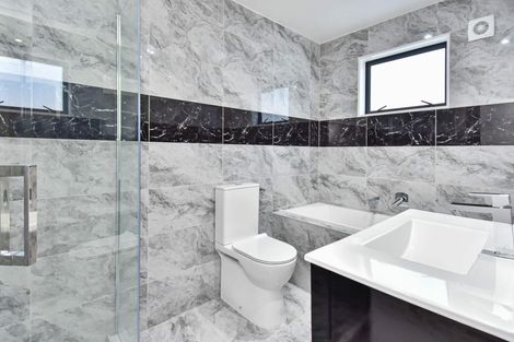 Photo of property in 8b Cambridge Road, Manurewa, Auckland, 2102