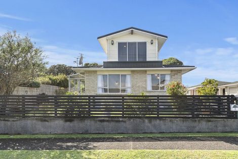 Photo of property in 5 Norman Street, Lower Vogeltown, New Plymouth, 4310