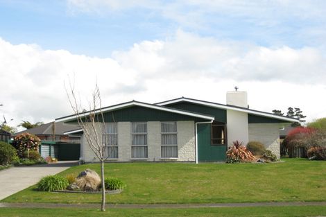 Photo of property in 75 Cressida Avenue, Stratford, 4332