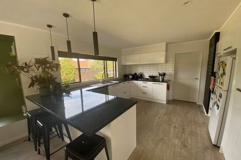 Photo of property in 75 Mazengarb Road, Paraparaumu Beach, Paraparaumu, 5032