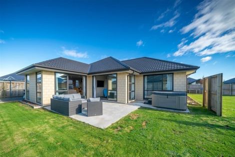 Photo of property in 32 Navy Loop, Rolleston, 7614