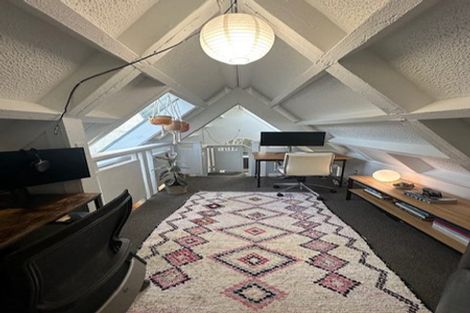 Photo of property in 2/62 South Karori Road, Karori, Wellington, 6012