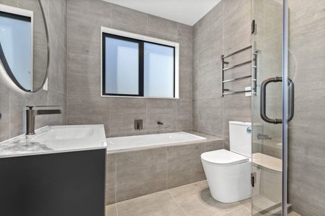 Photo of property in 77 Maungakaraka Road, Karaka, 2580