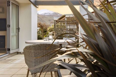 Photo of property in 13 Meadowbrook Place, Wanaka, 9305