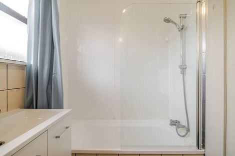 Photo of property in 40 Andrew Avenue, Roslyn, Palmerston North, 4414