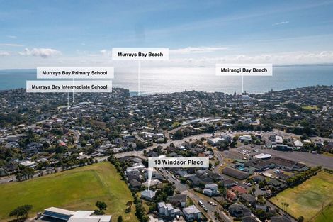 Photo of property in 13 Windsor Place, Windsor Park, Auckland, 0630
