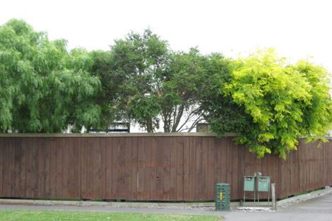Photo of property in 10 Hersham Place, Bromley, Christchurch, 8062
