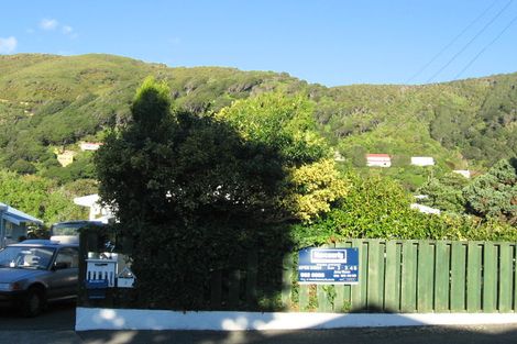 Photo of property in 1/47 Pukatea Street, Eastbourne, Lower Hutt, 5013