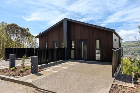 Photo of property in 27b Westhaven Drive, Tawa, Wellington, 5028