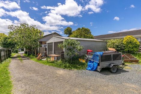 Photo of property in 55 Margan Avenue, New Lynn, Auckland, 0600
