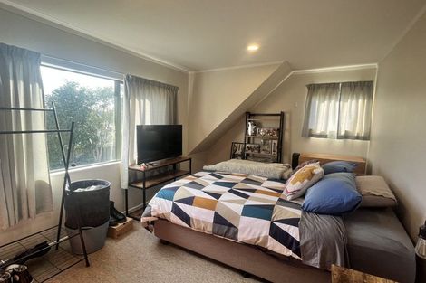 Photo of property in 48 Lakeside Drive, Orewa, 0931