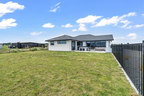 Photo of property in 14 Ralph Moir Drive, Te Anau, 9679