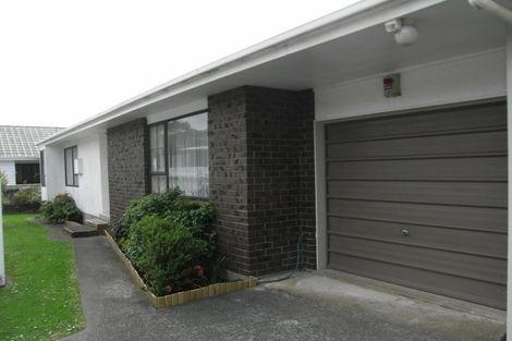 Photo of property in 30 Oxford Street, Tawa, Wellington, 5028