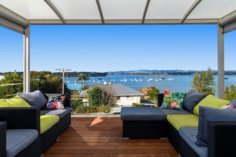 Photo of property in 86 Omokoroa Road, Omokoroa, 3114