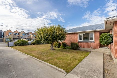 Photo of property in 22 Steadman Road, Broomfield, Christchurch, 8042