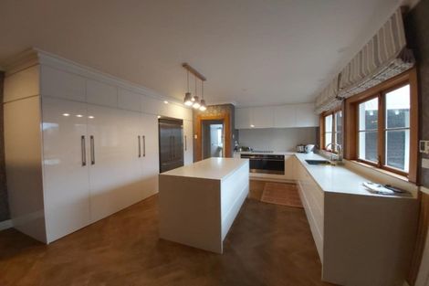 Photo of property in 35 Victoria Street, Hawera, 4610