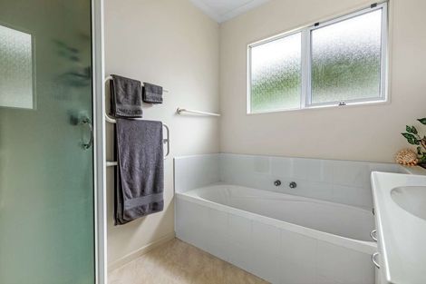Photo of property in 17 Division Street, Matata, Whakatane, 3194