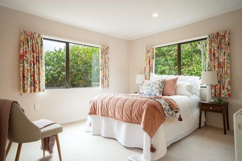 Photo of property in 171 Westchester Drive, Churton Park, Wellington, 6037