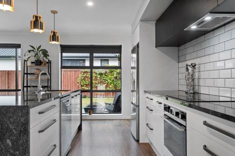 Photo of property in 14 Tara Crescent, Woodend, 7610