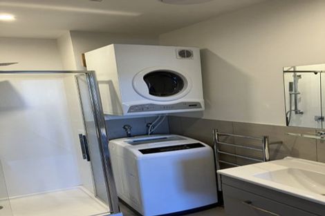Photo of property in Wyndham Gardens Apartments, 30 Red Oaks Drive, Frankton, Queenstown, 9300