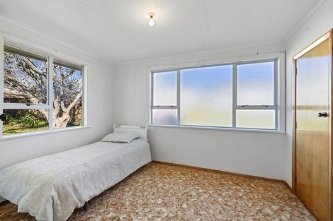 Photo of property in 4 Clerke Place, Marfell, New Plymouth, 4310