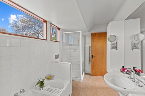 Photo of property in 2/151 Idris Road, Strowan, Christchurch, 8052