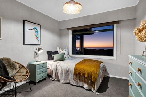 Photo of property in 24 Darwin Crescent, Spotswood, New Plymouth, 4310