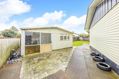 Photo of property in 3 Fairlight Place, Manurewa, Auckland, 2102