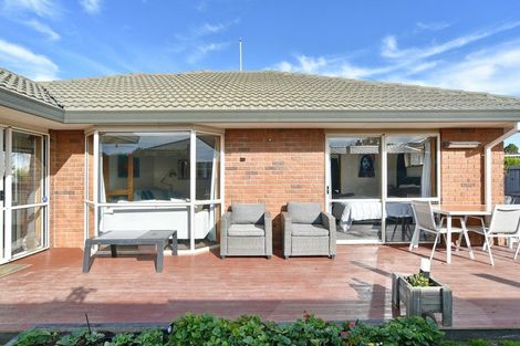 Photo of property in 5 Rossiter Avenue, Redwood, Christchurch, 8051