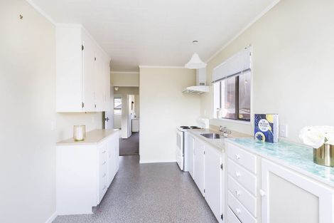 Photo of property in 48f2- Kowhai Avenue, Ebdentown, Upper Hutt, 5018