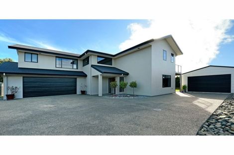 Photo of property in 31 Kendall View, Stoke, Nelson, 7011